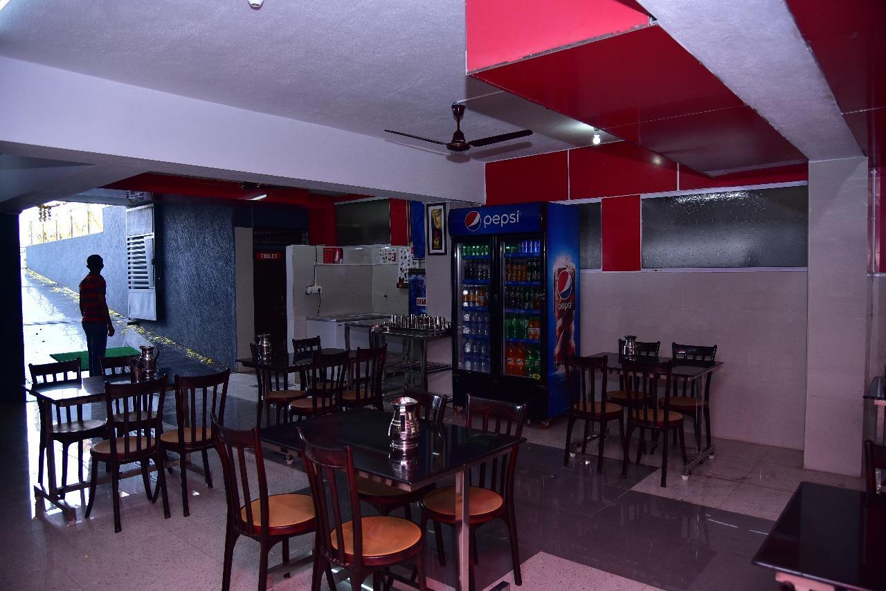 Iroomz Dwaraka Residency Bellary Exterior photo